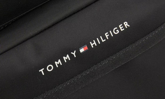 Tommy Hilfiger - One Fashion Blogger